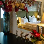 Cafe Schneider Apartmán *