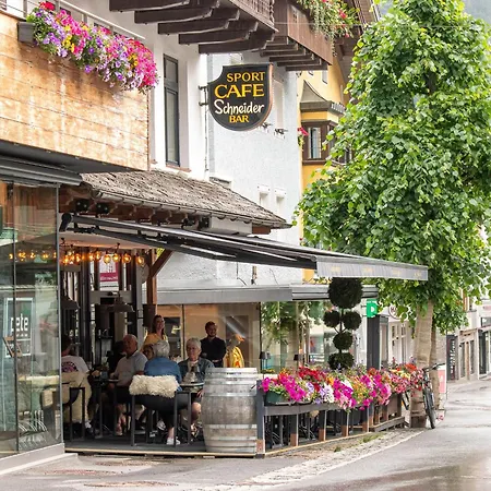 Cafe Schneider Apartmán *